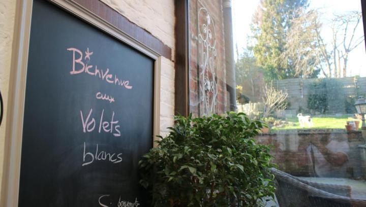 Bed and Breakfast Les Volets Blancs à Braine-le-Comte Extérieur photo